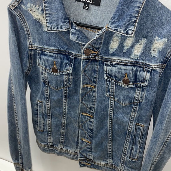 Jean jacket - Picture 2 of 5